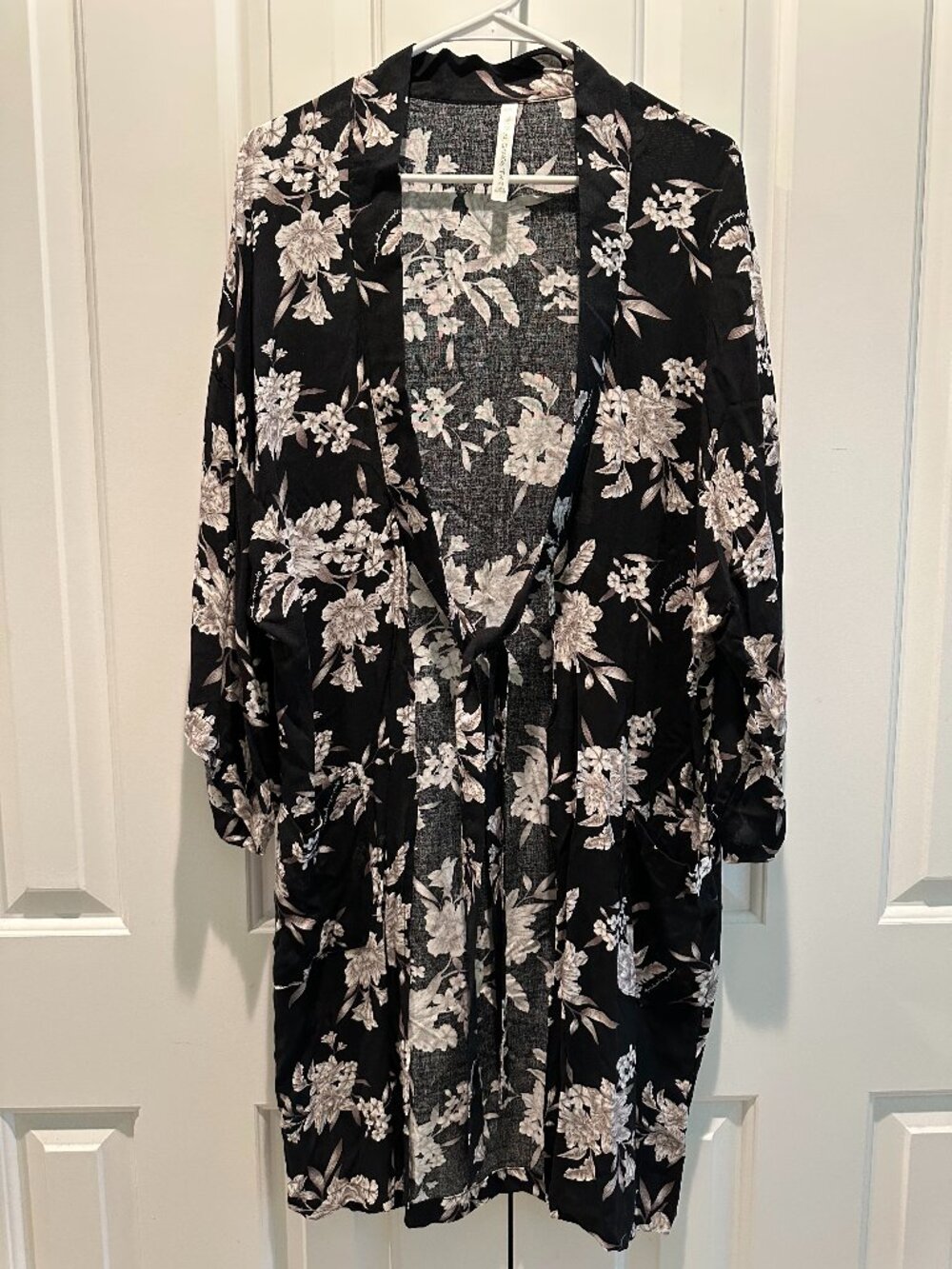 Spiritual Gangster Maya Floral Kimono Tie Front with Pockets - One Size